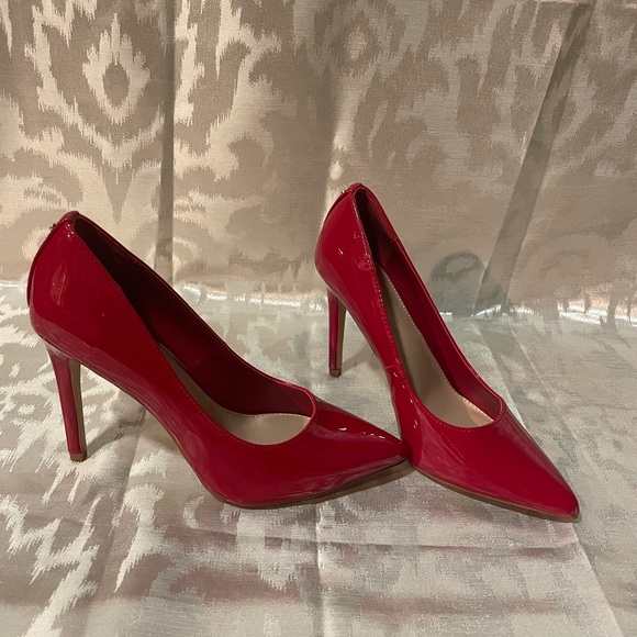 Bright Red stiletto heels by BCBGeneration. - Picture 2 of 6